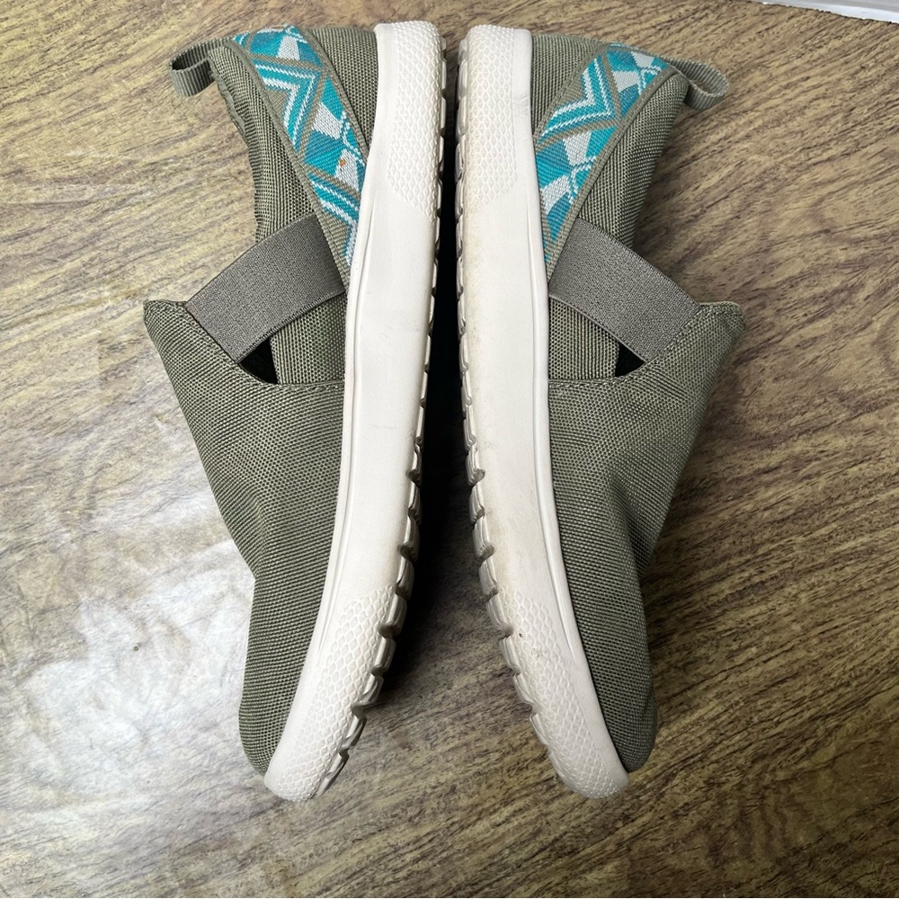 Teva Voya Slip On Canvas Green Sneakers Size 9 - Picture 5 of 12